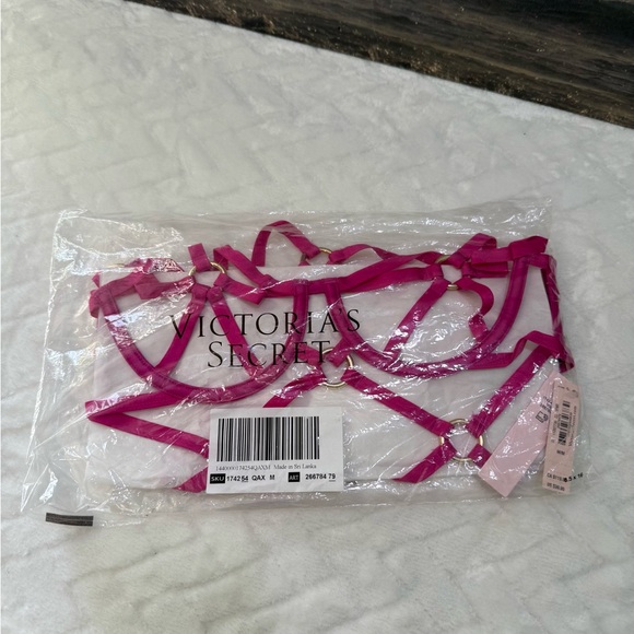 $99 Victorias Secret Very Sexy Strappy Open Cup O Ring Teddy Crotchless Pink M - Picture 1 of 7